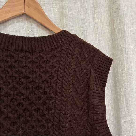 Babaton Emporia Vest in Rich Cocoa XL cable knit. brown Sweater Vest - Picture 12 of 13